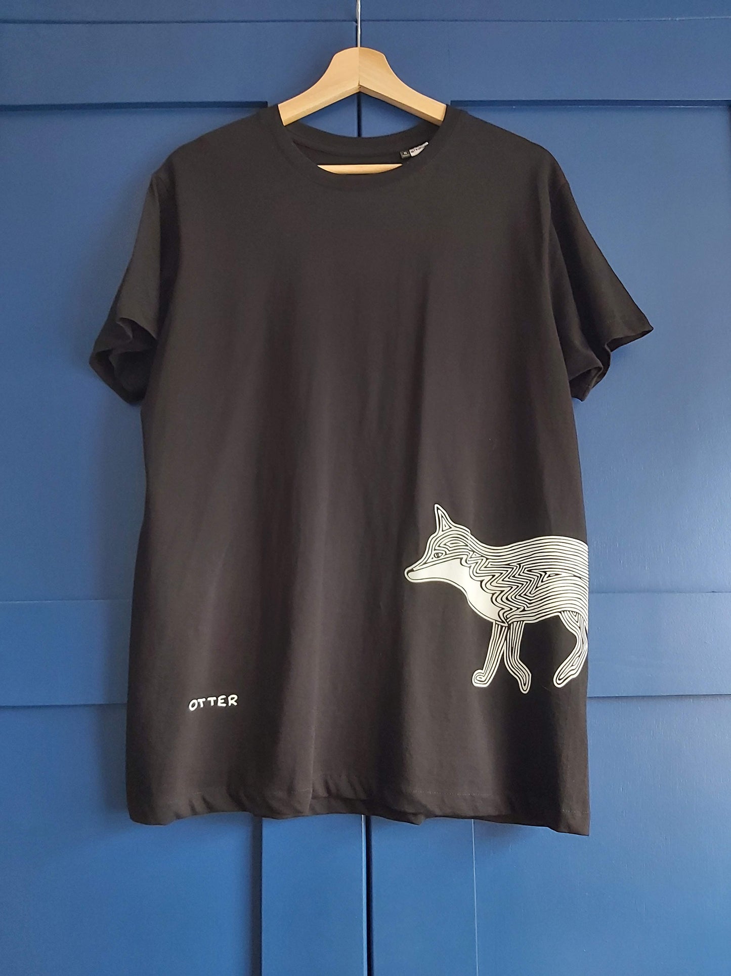 Fox Otter Companion - Black T-shirt Tee - Unisex Organice Cotton Clothing