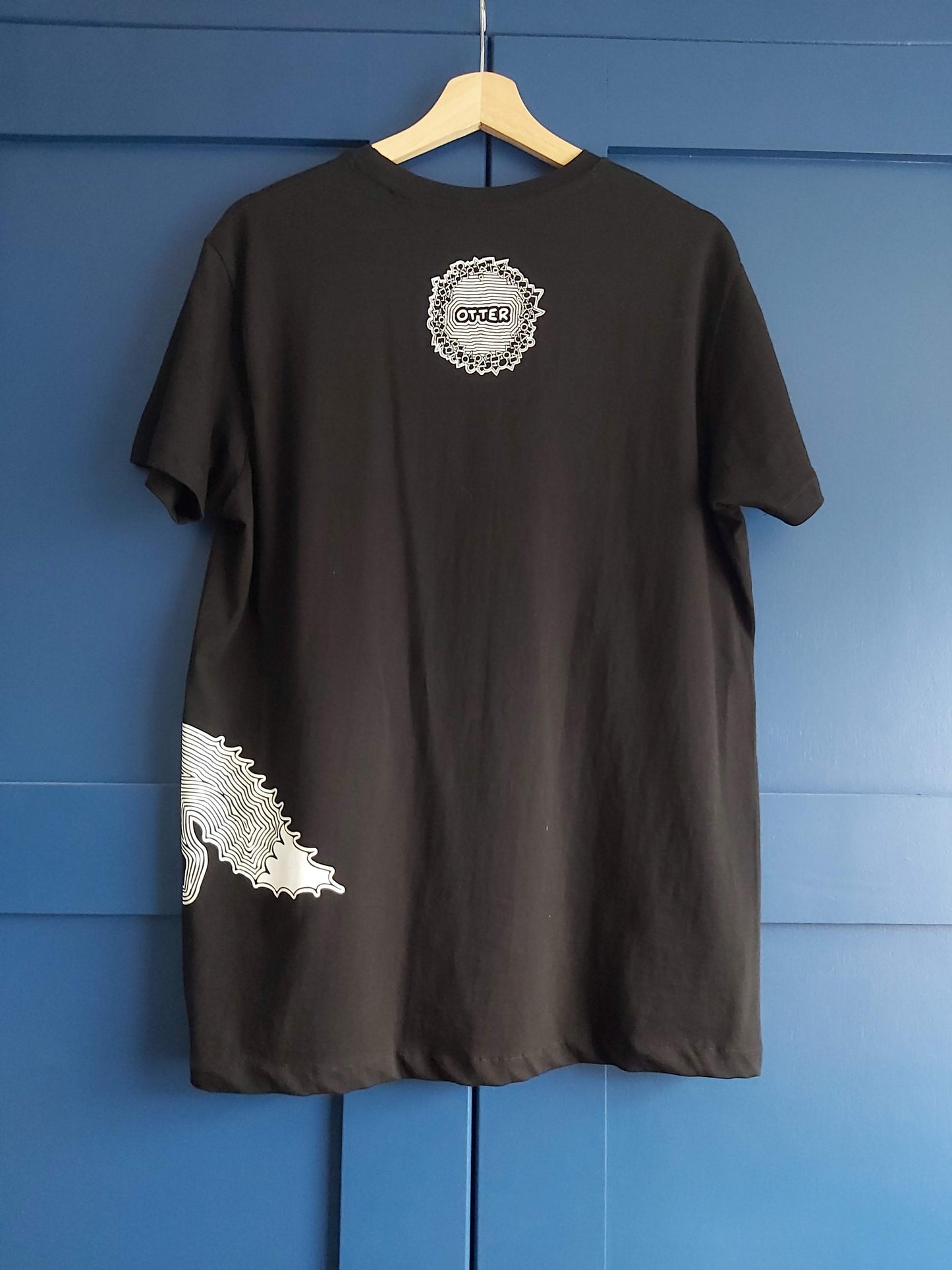 Fox Otter Companion - Black T-shirt Tee - Unisex Organice Cotton Clothing